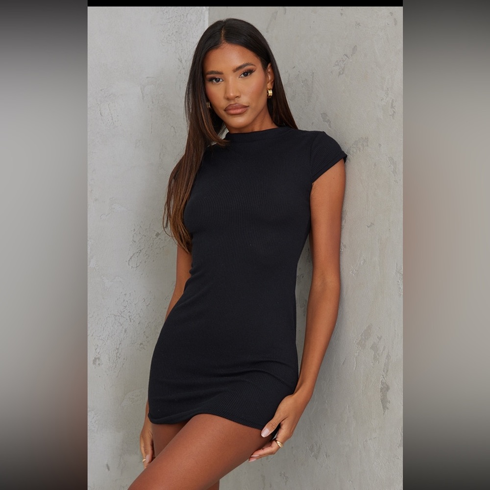 Black short sleeve mini bodycon dress